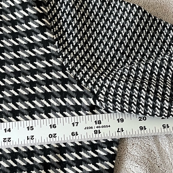 NWT Ann Taylor Geometric Academia Preppy Cardigan Sweater 3/4 Sleeve Size M - Picture 11 of 13